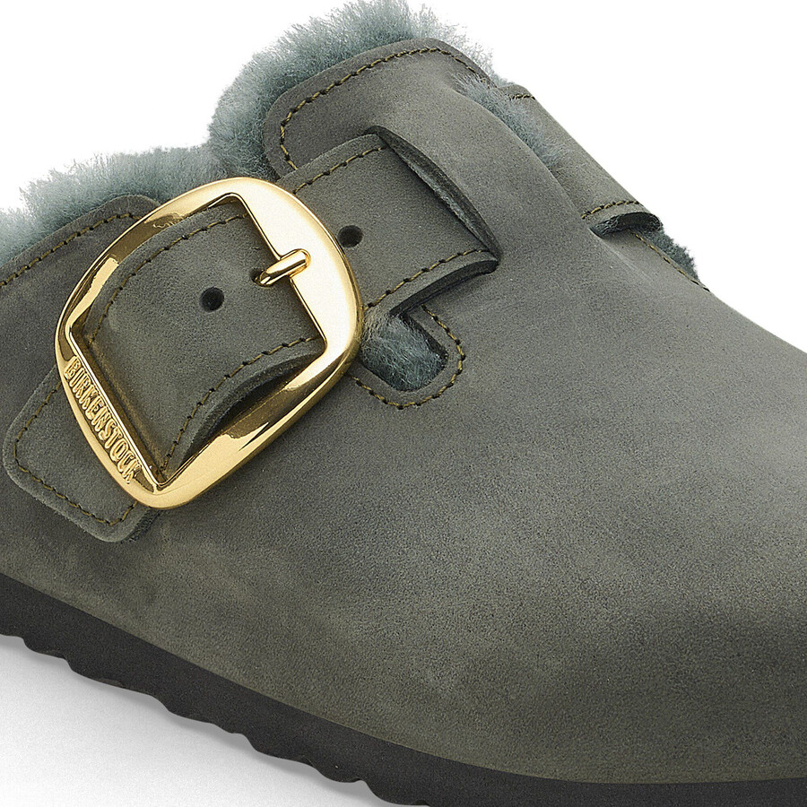boston big buckle shearling oiled leather thyme
