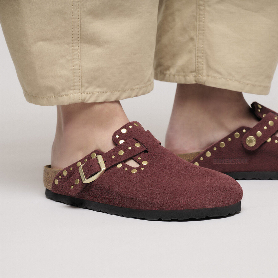 boston rivet suede leather