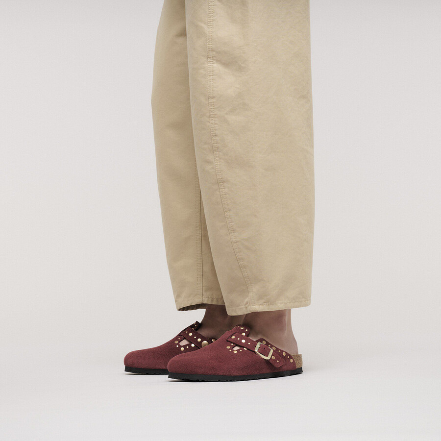 boston rivet suede leather
