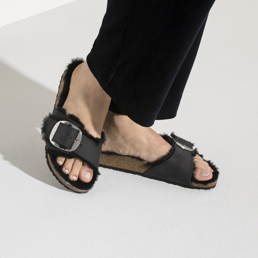 madrid big buckle shearling natural leather oiled