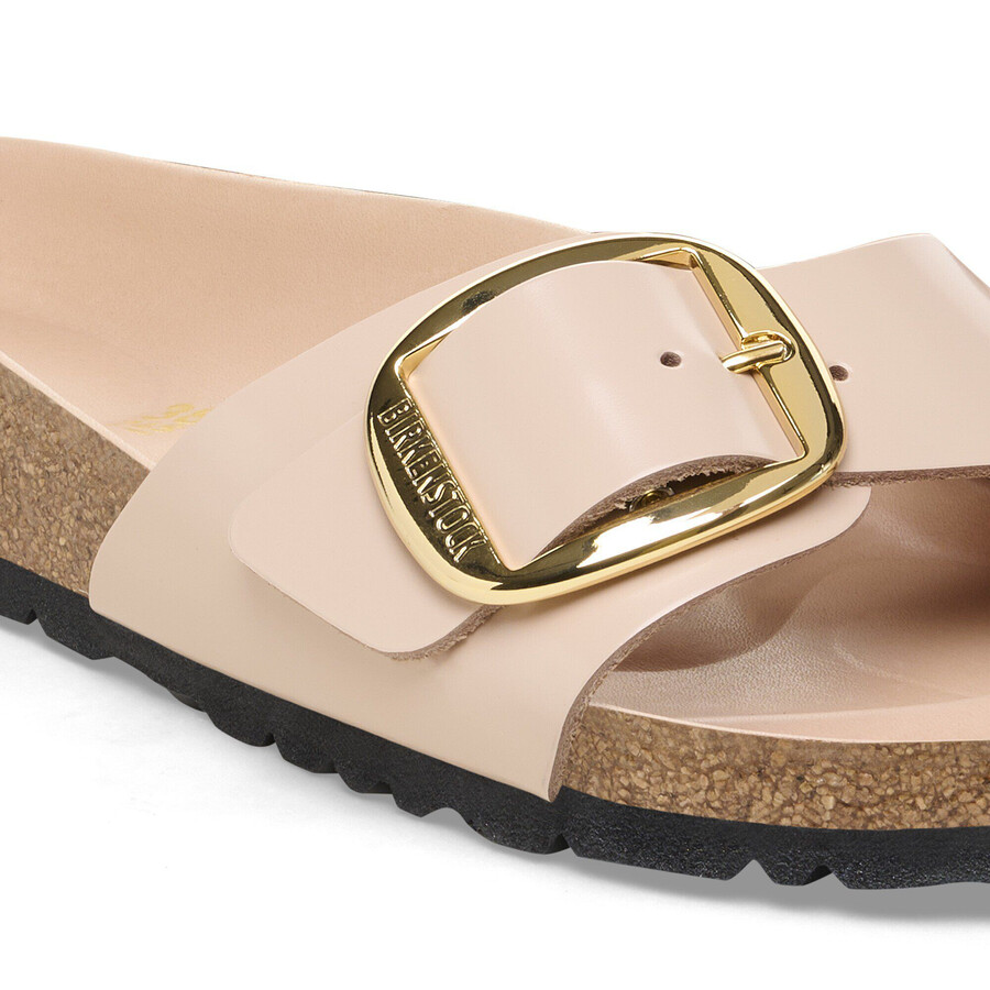 madrid big buckle natural leather patent