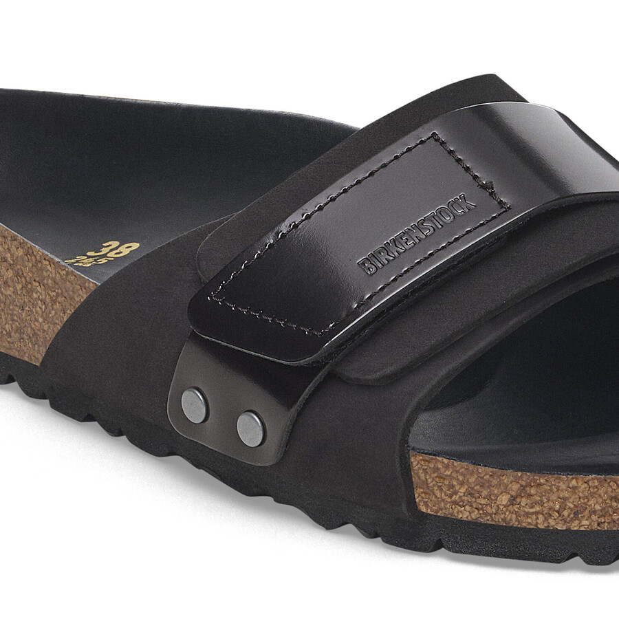 oita nubuk leather