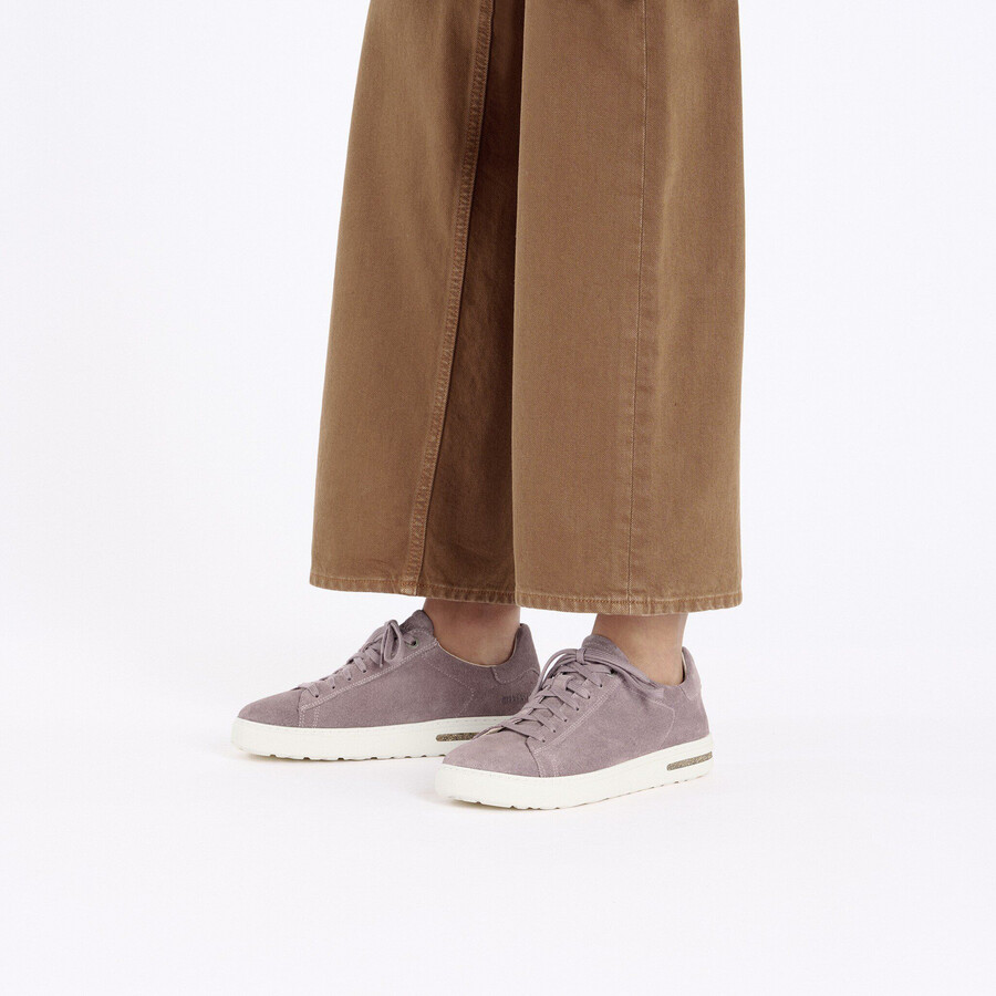 bend low suede leather