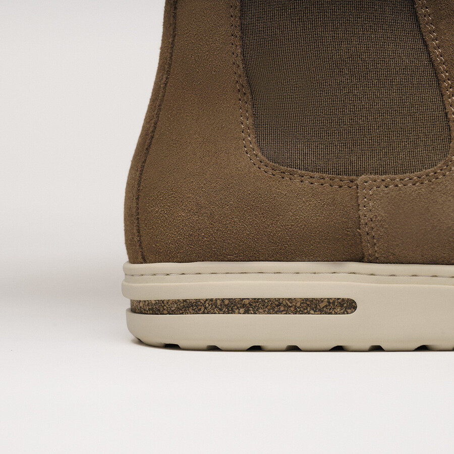 bend chelsea suede leather