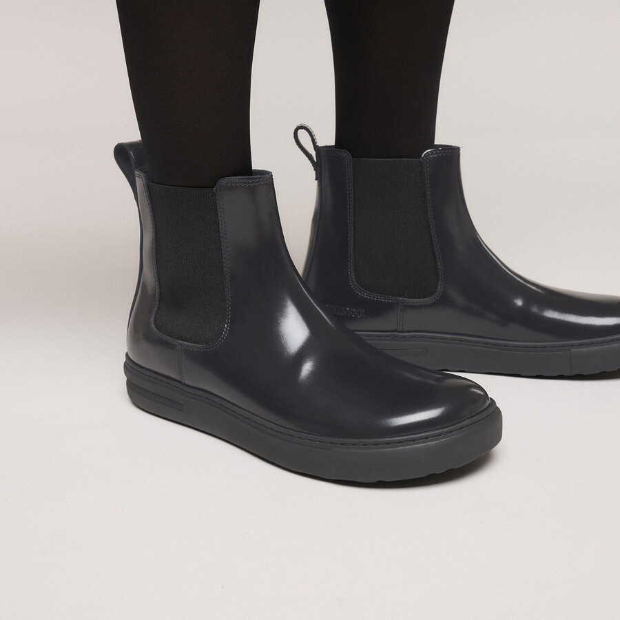 bend chelsea natural leather patent