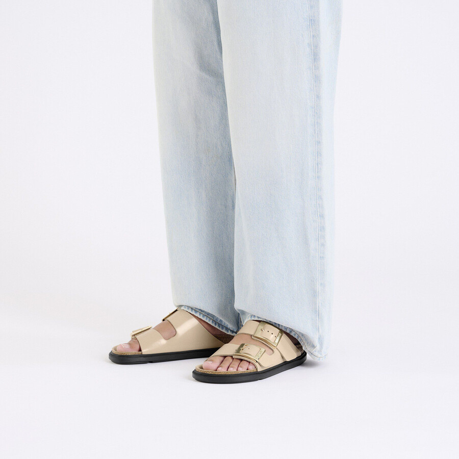 arizona droplet buckle natural leather patent
