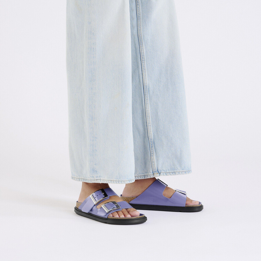 arizona droplet buckle natural leather patent